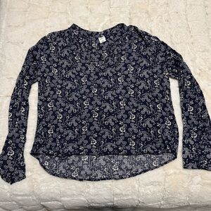 Melrose and Market Navy Floral V-Neck Long Sleeve Blouse